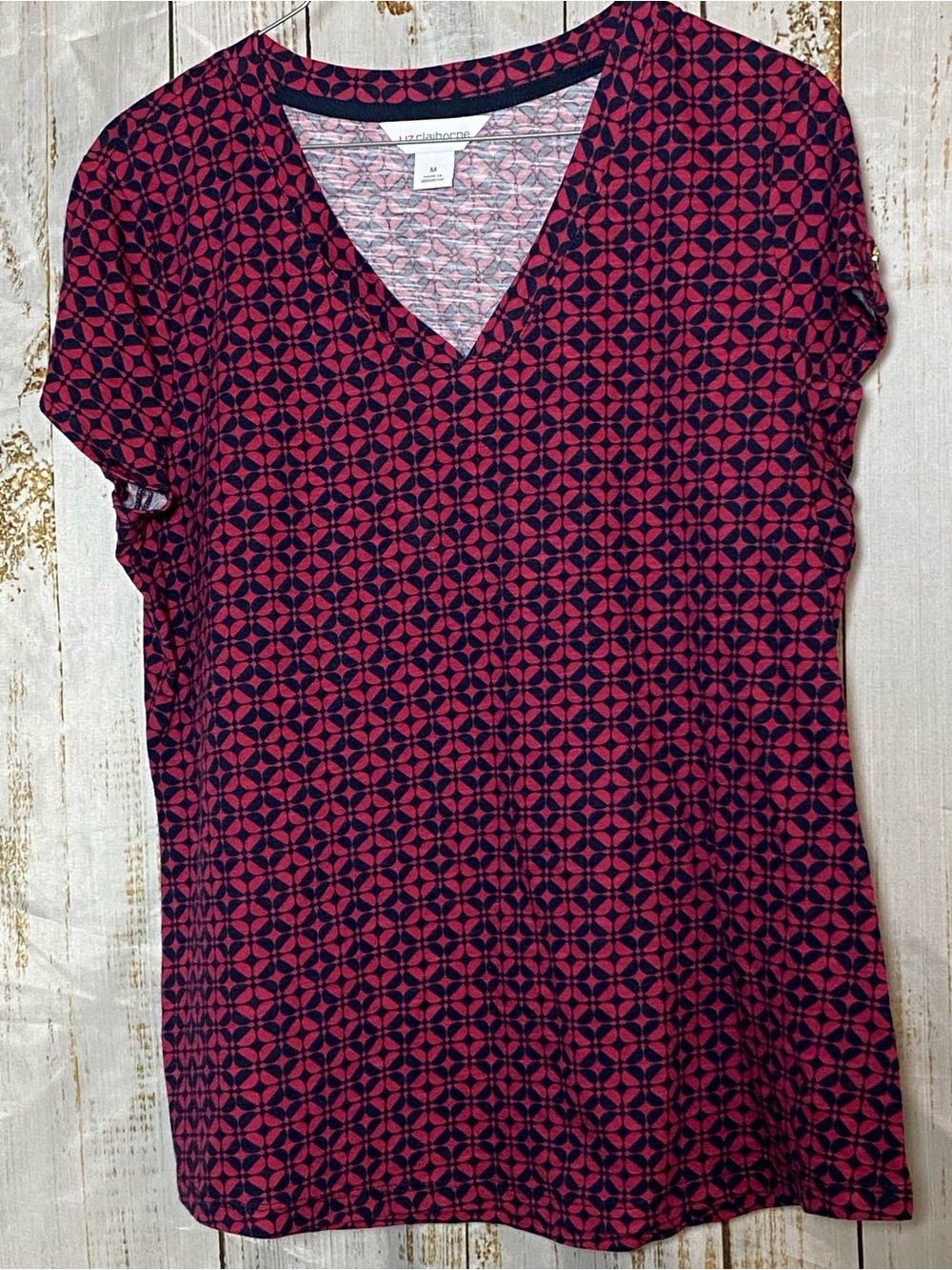 Liz Claiborne Geometric V-Neck Short Sleeve Top